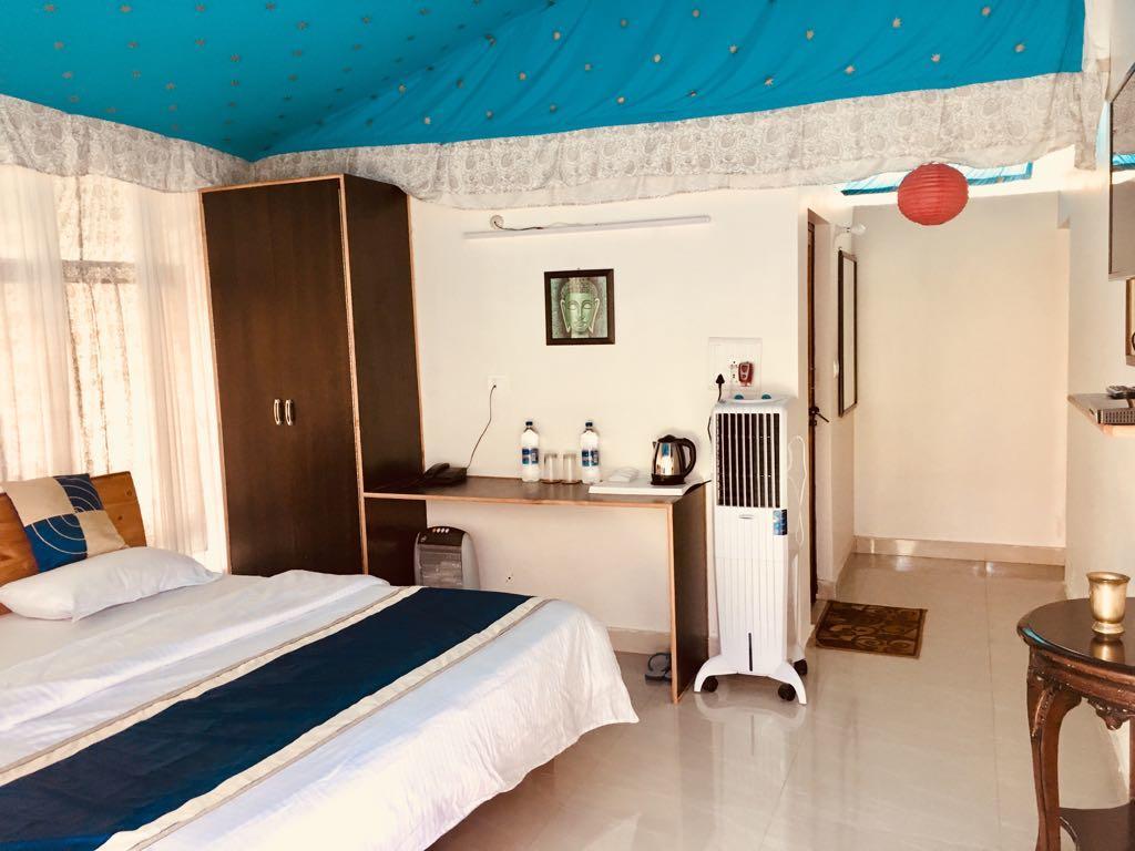 Tatva Bir Tents And Hotel Kangar Eksteriør bilde