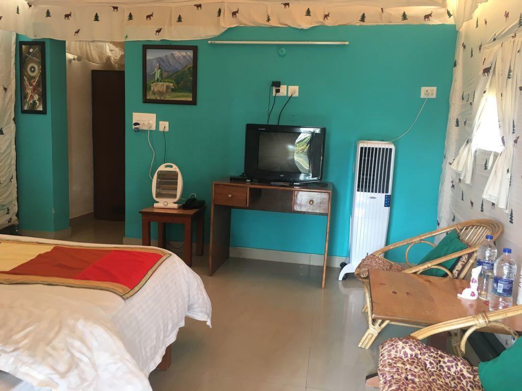 Tatva Bir Tents And Hotel Kangar Eksteriør bilde