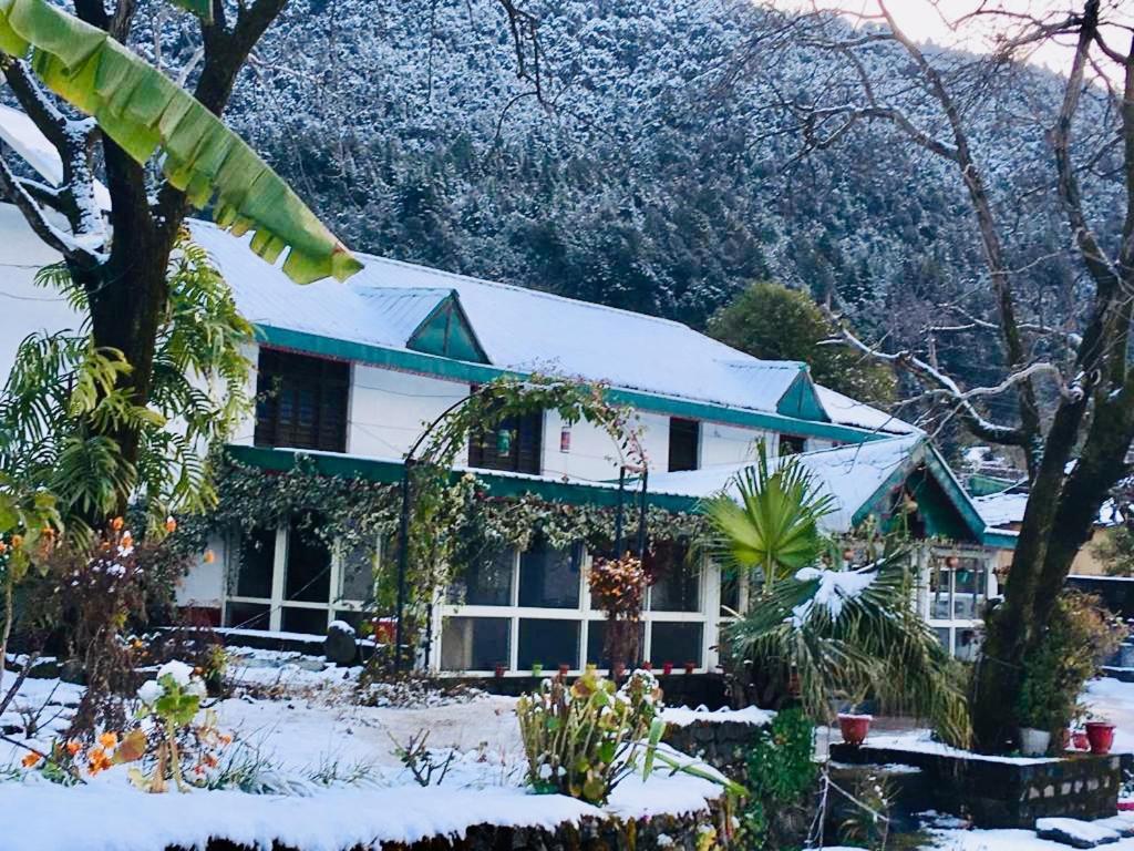 Tatva Bir Tents And Hotel Kangar Eksteriør bilde