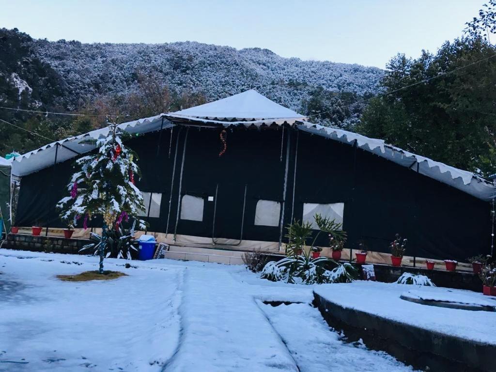 Tatva Bir Tents And Hotel Kangar Eksteriør bilde