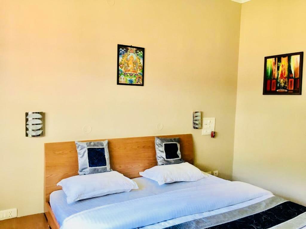 Tatva Bir Tents And Hotel Kangar Eksteriør bilde